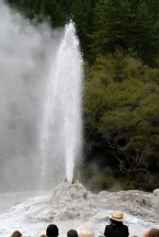 Nový Zéland - Rotorua: Wai-o-tapu termální prameny